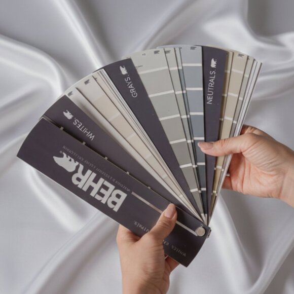 BEHR Whites Grays Neutrals Paint Color Swatch Book Fan Deck W&N-252 - Picture 8 of 8